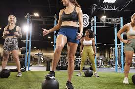 Overcome Gym Anxiety: A Guide to Women’s Strength Training in Miami