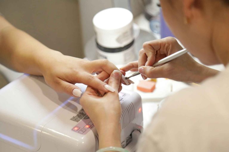 Top 5 Nail Salon Booking Software for Busy Nail Technicians With VIP Clients